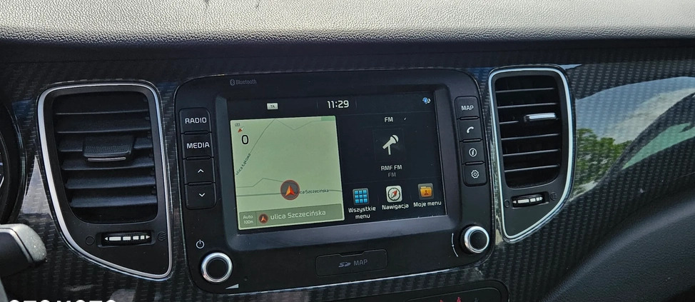 Kia Carens cena 48900 przebieg: 176200, rok produkcji 2016 z Legionowo małe 254